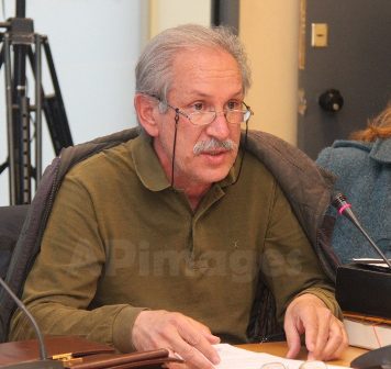 Γεώργιος Καράμπελας: Η θέση μου για το κολυμβητήριο