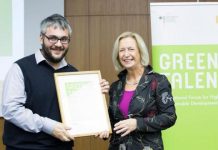 Απονομή βραβείου στον Ν. Μουστάκα, υποψήφιο Διδάκτορα στο ΕΚΕΦΕ «Δημόκριτος»