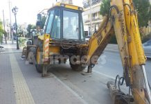 Ράβε, ξήλωνε … πεζοδρόμιο να μην μείνει!