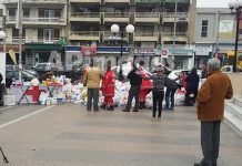 Ένα βουνό από φάρμακα και είδη προσωπικής υγιεινής συγκεντρώθηκαν στην πλατεία Αγ. Παρασκευής