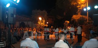 Με χορούς και ζωντανή μουσική τίμησαν την εορτή των Αγίων Αναργύρων τα Πευκάκια