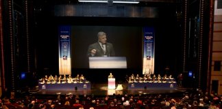 Ξεκίνησαν οι εργασίες του Ετήσιου Τακτικού Συνεδρίου της Κεντρικής Ένωσης Δήμων Ελλάδος στο Μέγαρο Μουσικής στην Αθήνα.