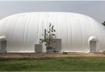 Λυόμενο στέγαστρο (μπαλόνι) στα ανοικτά γήπεδα του Λόφου Τσακού από την Περιφέρεια Αττικής