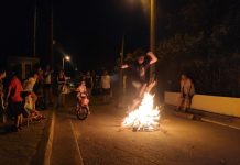 Επήρε η γειτονιά φωτιά ανήμερα του Αϊ Γιάννη του Ριγανά