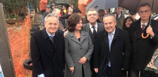 Τον θεμέλιο λίθο κτηρίου για πολυιατρείο και ΚΑΠΗ στου Παπάγου έθεσε ο Δήμαρχος