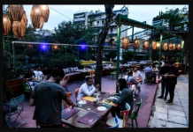 Επιστρέφει η μουσική σε εστιατόρια και καφετέριες, πότε τελειώνει η απαγόρευση κυκλοφορίας