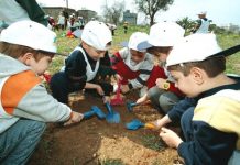 Νέες θεματικές στα Νηπιαγωγεία, Δημοτικά και Γυμνάσια – Εντάσσονται εργαστήρια δεξιοτήτων