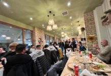 Γεύμα παρέθεσε ο Αλέξανδρος Μουστόγιαννης στην “santa” Αγίας Παρασκευής