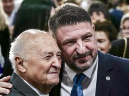 Δύσκολες ώρες για τον Νίκο Χαρδαλιά. Αποχαιρετά τον πατέρα του με λόγια συγκίνησης