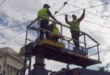 Τέλος εποχής για τα τρόλεϊ στην Αττική: Ξηλώνουν τα καλώδια στον Πειραιά