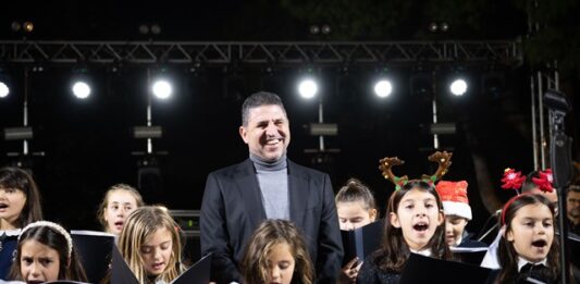 Άνοιξε η αυλαία για τα πιο «Μαγικά Χριστούγεννα» στην Αγία Παρασκευή