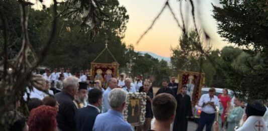 Ο Σύλλογος Πευκακίων « Η Αναγέννηση» πιστός στην παράδοση με αφορμή τη γιορτή των Αγίων Αναργύρων