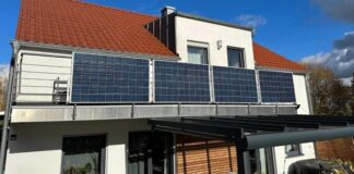 Φωτοβολταϊκά στο μπαλκόνι: Πώς θα κερδίσετε «έκπτωση» 25% στο ρεύμα – Οι προδιαγραφές και πώς γίνεται η εγκατάσταση