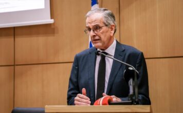 Χαμός… πιο δεξιά από τα δεξιά: Γιατί δεν ανακοινώνει το κόμμα ο Σαμαράς, «η φήμη είναι πιο αποτελεσματική από το γεγονός»