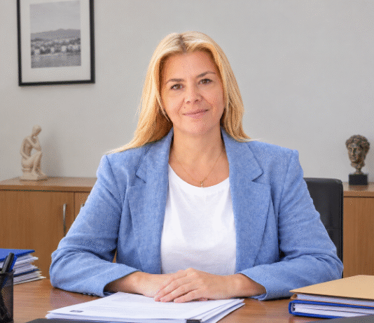 Η Αντι/ρχος Τάνια Νικολούλια μίλησε για την μεγαλύτερη πρόκληση στη διοίκηση και τα οικονομικά του Δήμου στο APimages